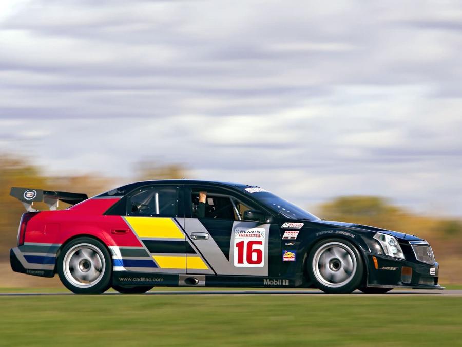  Cadillac CTS-V Race Car 2004 года  (фото 28 из 33)